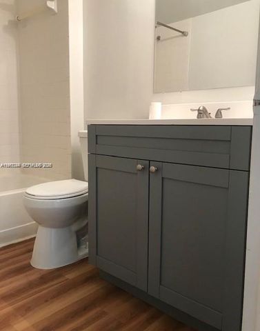 9999 Summerbreeze Drive 414, Sunrise, FL 33322