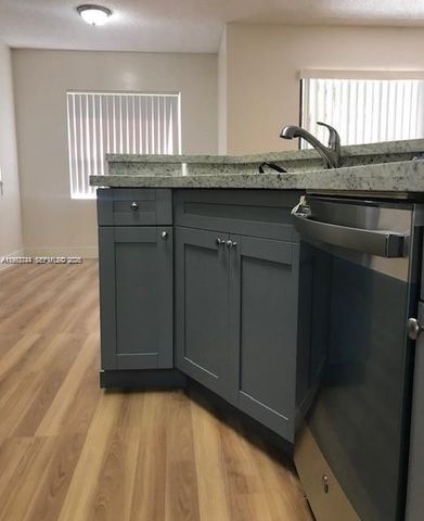 9999 Summerbreeze Drive 414, Sunrise, FL 33322