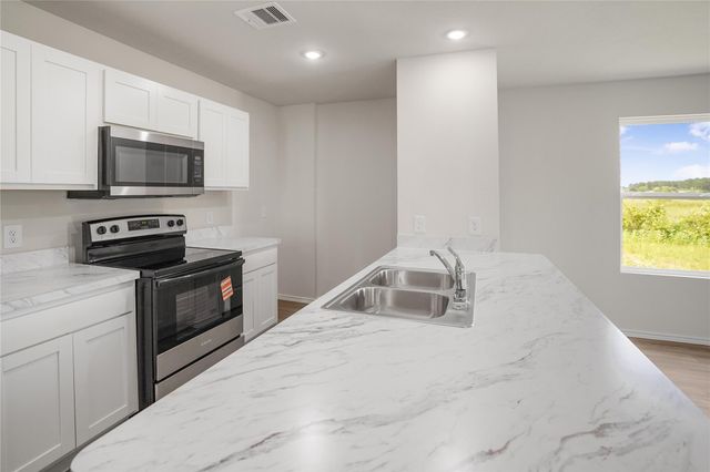 128 Road 5714, Cleveland, TX 77327