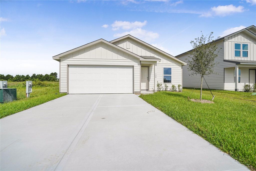 128 Road 5714, Cleveland, TX 77327