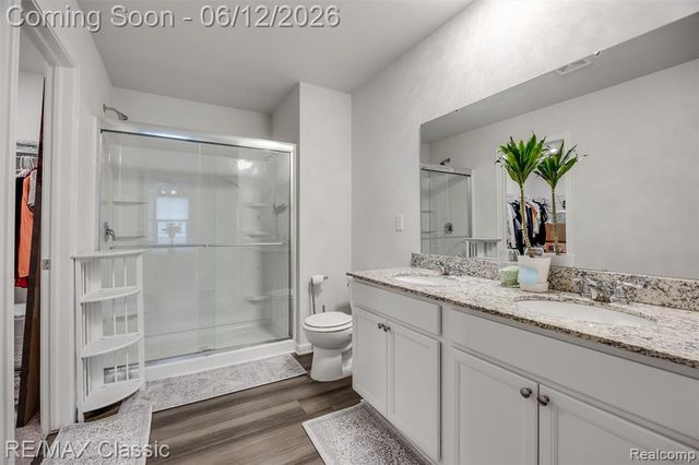 33506 Carly Court, Westland, MI 48186