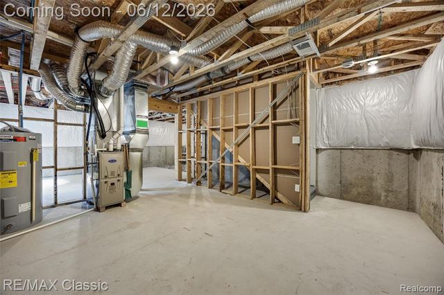 33506 Carly Court, Westland, MI 48186