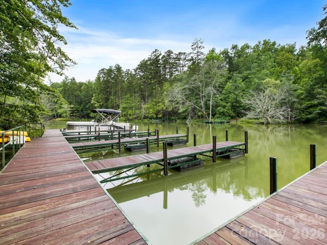 46 Indian Summer Lane, Mill Spring, NC 28756