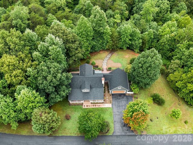 46 Indian Summer Lane, Mill Spring, NC 28756