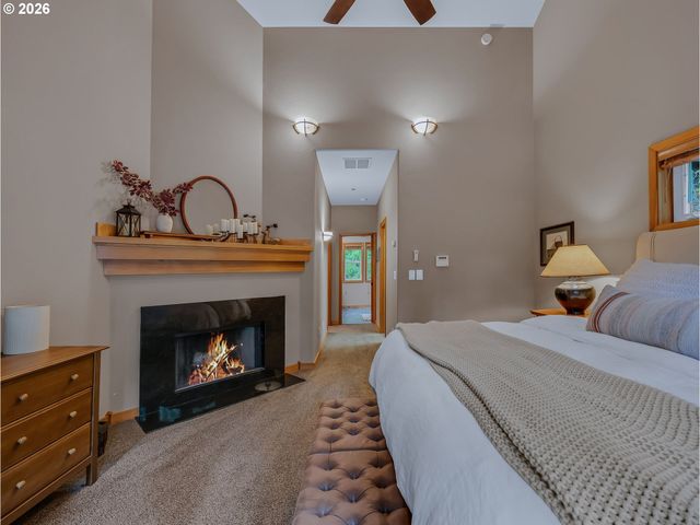25583 E CHESTER MOUNTAIN Dr, Welches, OR 97067