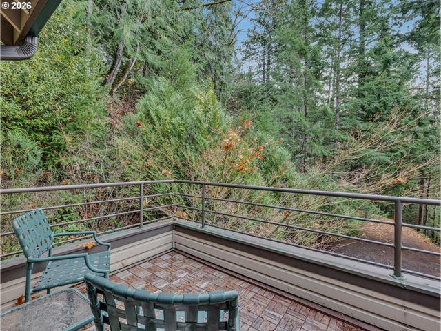 25583 E CHESTER MOUNTAIN Dr, Welches, OR 97067