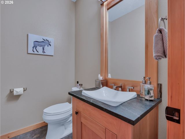 25583 E CHESTER MOUNTAIN Dr, Welches, OR 97067