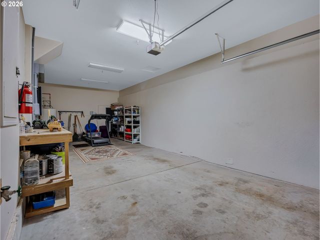25583 E CHESTER MOUNTAIN Dr, Welches, OR 97067