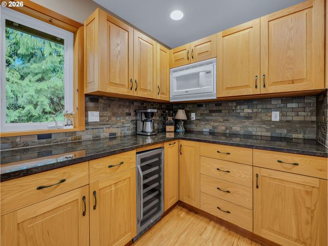 25583 E CHESTER MOUNTAIN Dr, Welches, OR 97067
