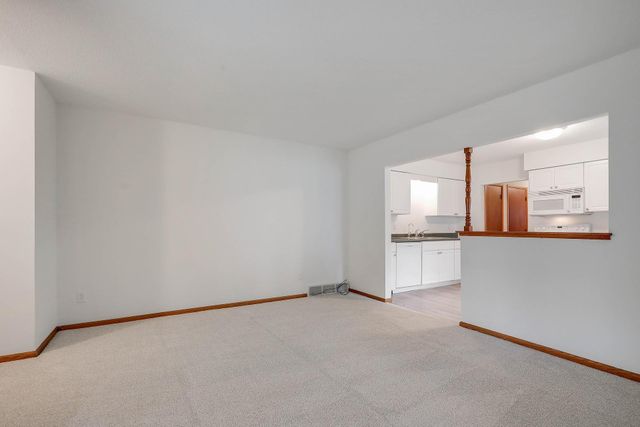 728 6th Avenue S, Hopkins, MN 55343