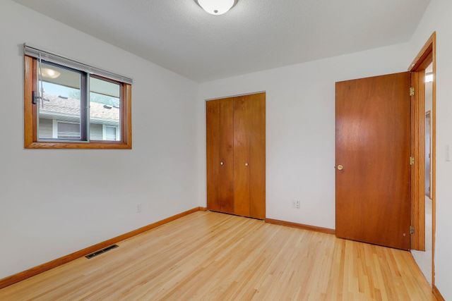 728 6th Avenue S, Hopkins, MN 55343