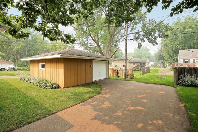 728 6th Avenue S, Hopkins, MN 55343