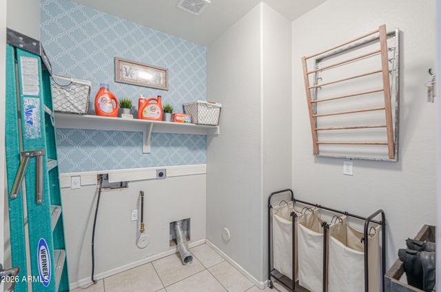 45247 W JACK RABBIT Trail, Maricopa, AZ 85139