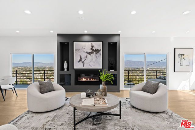 11725 Laurelwood Drive, Studio City (los Angeles), CA 91604