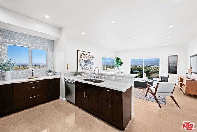 11725 Laurelwood Drive, Studio City (los Angeles), CA 91604