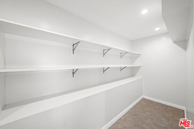 11725 Laurelwood Drive, Studio City (los Angeles), CA 91604