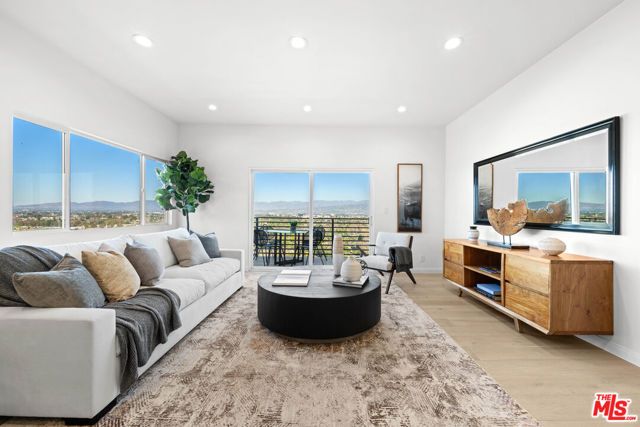 11725 Laurelwood Drive, Studio City (los Angeles), CA 91604