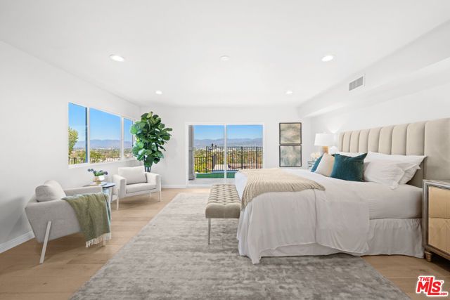 11725 Laurelwood Drive, Studio City (los Angeles), CA 91604