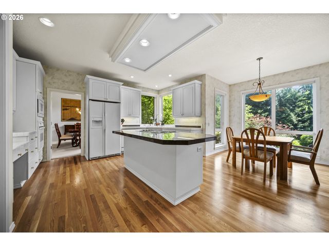4296 Se AUGUSTA Loop, Gresham, OR 97080