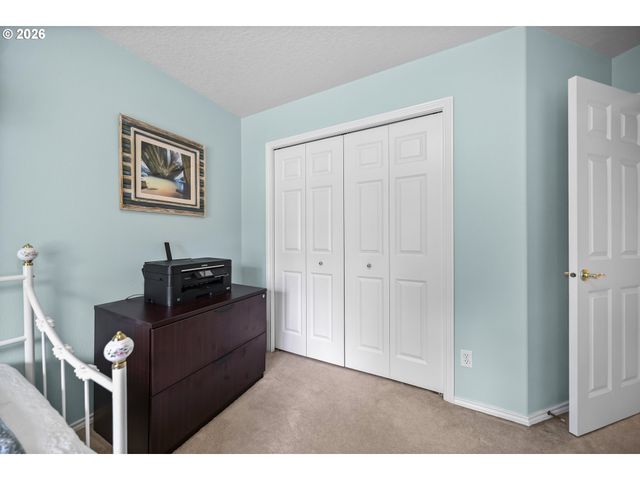 4296 Se AUGUSTA Loop, Gresham, OR 97080