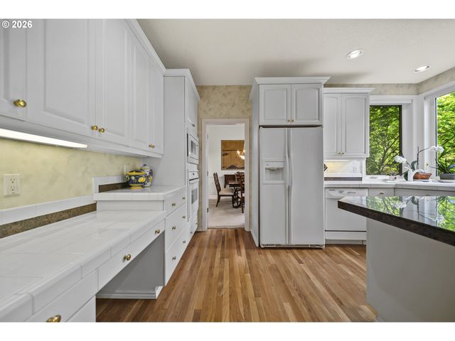 4296 Se AUGUSTA Loop, Gresham, OR 97080