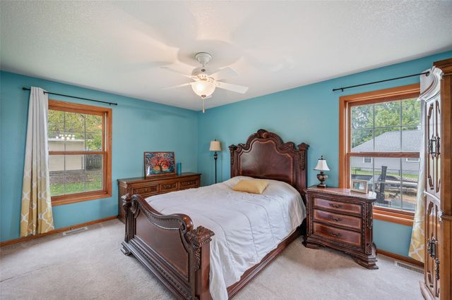 166 NW Maple Street, Elkhart, IA 50073