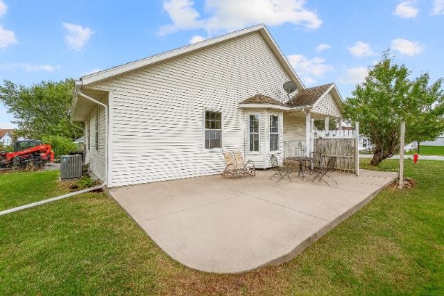 166 NW Maple Street, Elkhart, IA 50073