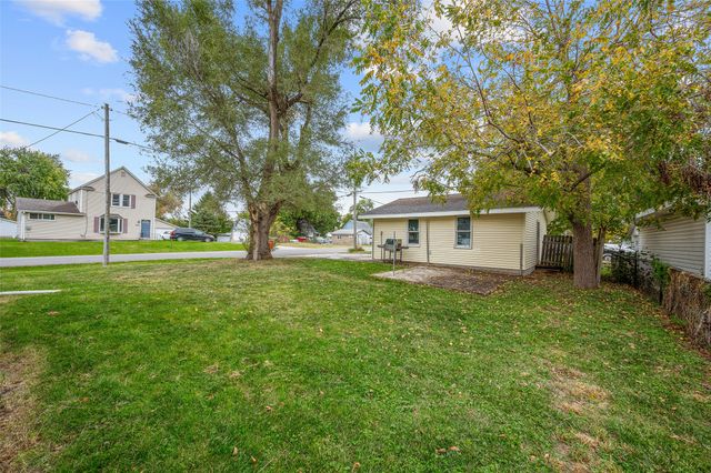 166 NW Maple Street, Elkhart, IA 50073