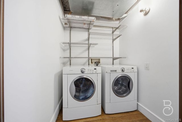 21-24 30th Avenue 4A, Astoria, NY 11102