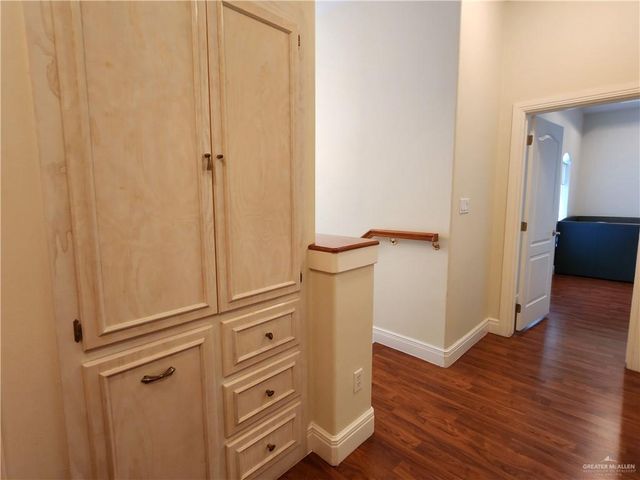 828 Rio Grande Avenue, Mission, TX 78572