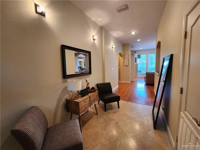 828 Rio Grande Avenue, Mission, TX 78572