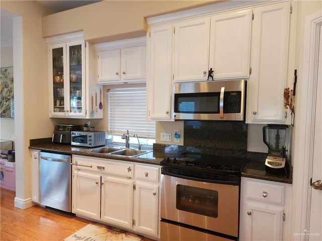 828 Rio Grande Avenue, Mission, TX 78572