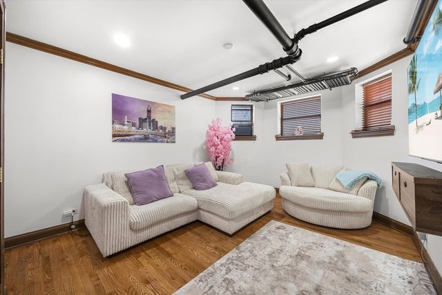 846 Wesley Avenue G, Oak Park, IL 60304