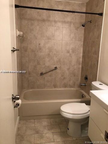 9269 W Sunrise Blvd, Plantation, FL 33322