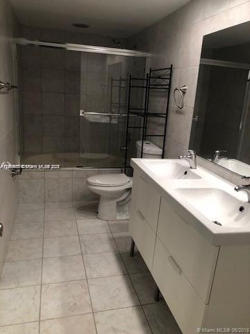 9269 W Sunrise Blvd, Plantation, FL 33322