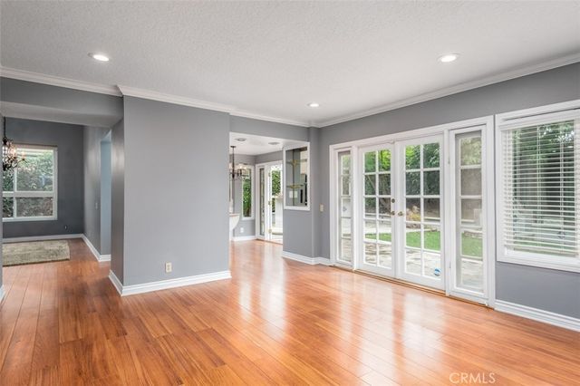 21 Whispering Wind, Irvine, CA 92614