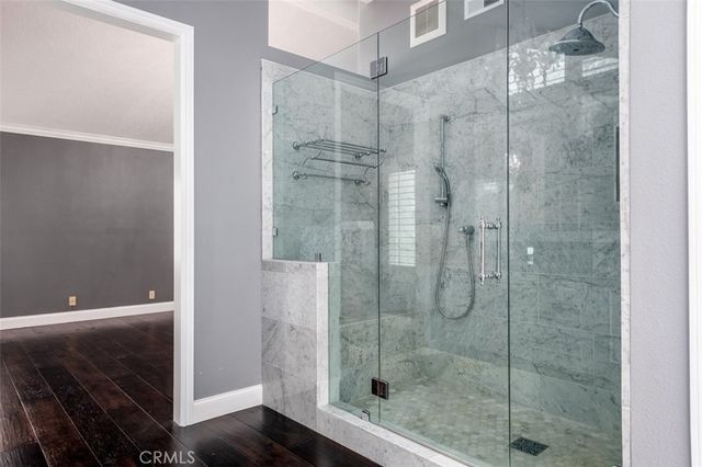 21 Whispering Wind, Irvine, CA 92614