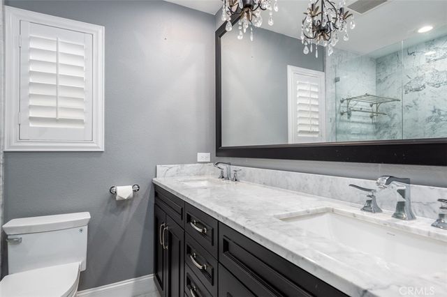 21 Whispering Wind, Irvine, CA 92614