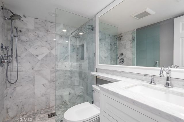 21 Whispering Wind, Irvine, CA 92614