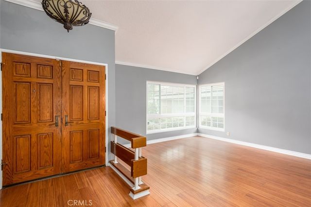 21 Whispering Wind, Irvine, CA 92614