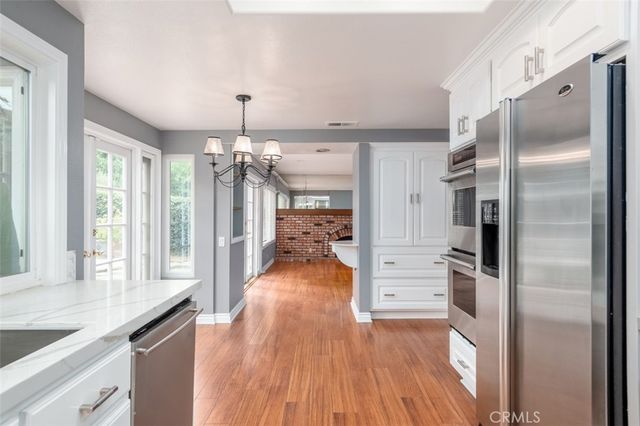 21 Whispering Wind, Irvine, CA 92614