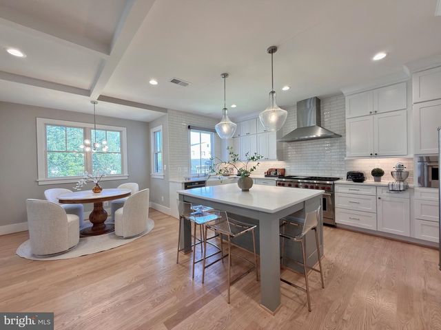 3011 19TH ST S, Arlington, VA 22204