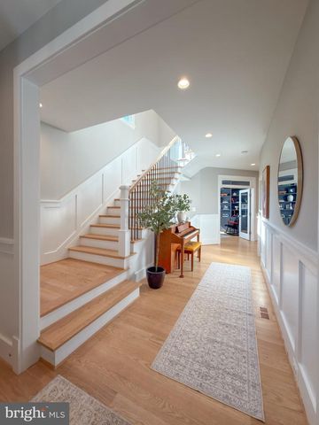 3011 19TH ST S, Arlington, VA 22204