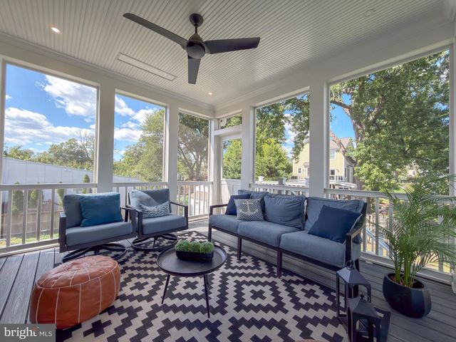 3011 19TH ST S, Arlington, VA 22204