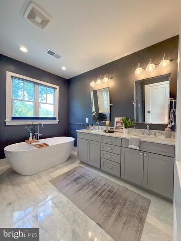 3011 19TH ST S, Arlington, VA 22204