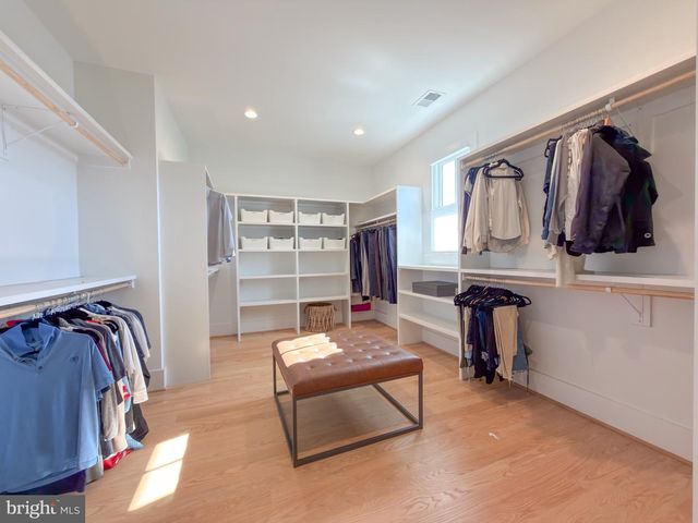 3011 19TH ST S, Arlington, VA 22204