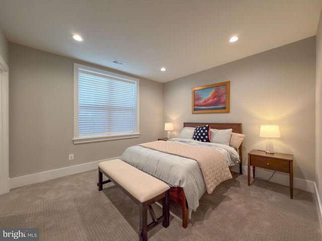 3011 19TH ST S, Arlington, VA 22204