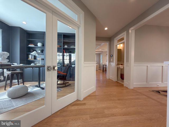 3011 19TH ST S, Arlington, VA 22204