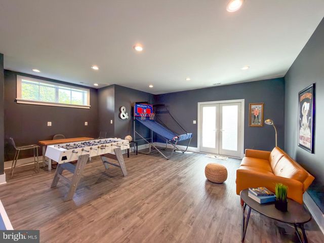 3011 19TH ST S, Arlington, VA 22204