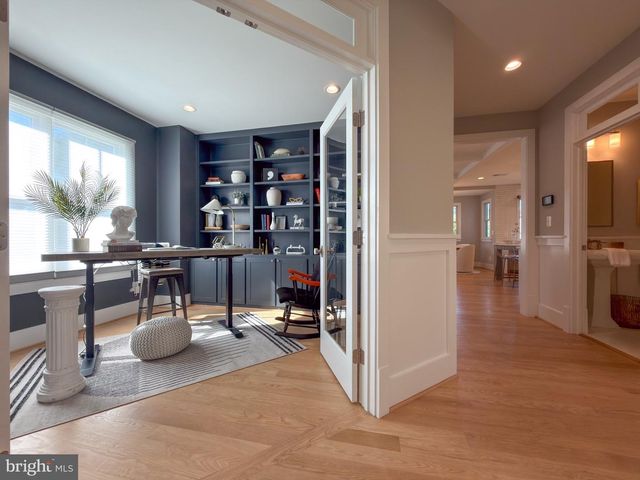3011 19TH ST S, Arlington, VA 22204